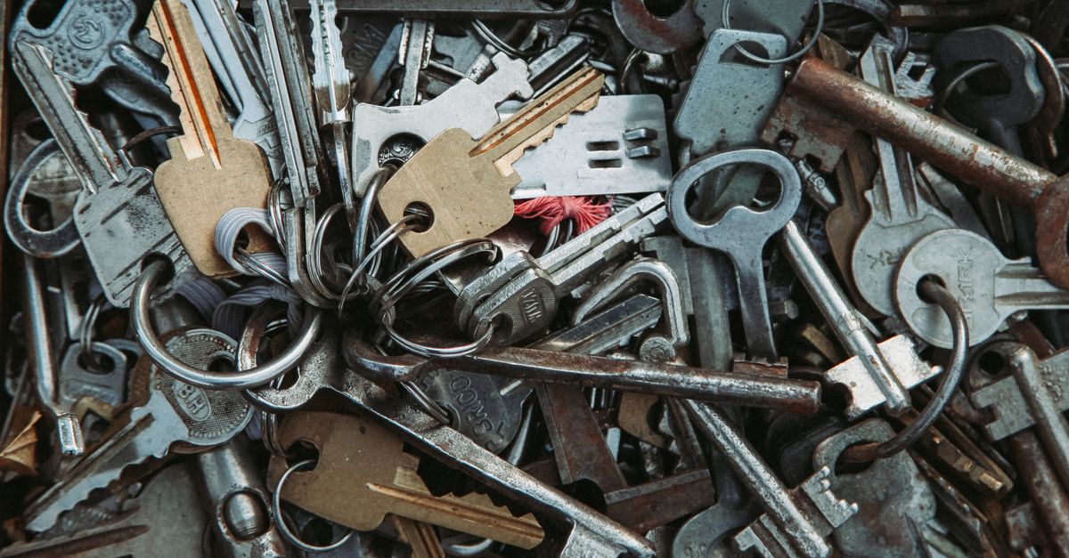 front door lock key — Greene County Locksmith