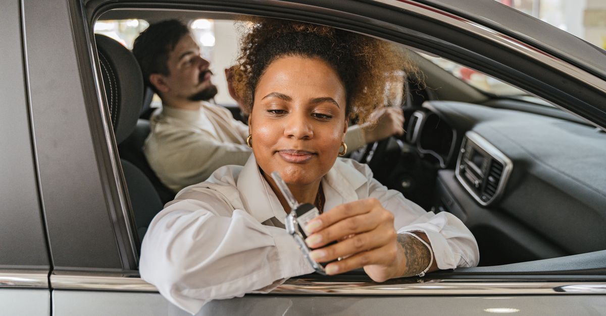 Roadside Car Lockout Service: What Happens After You Call — Greene County Locksmith